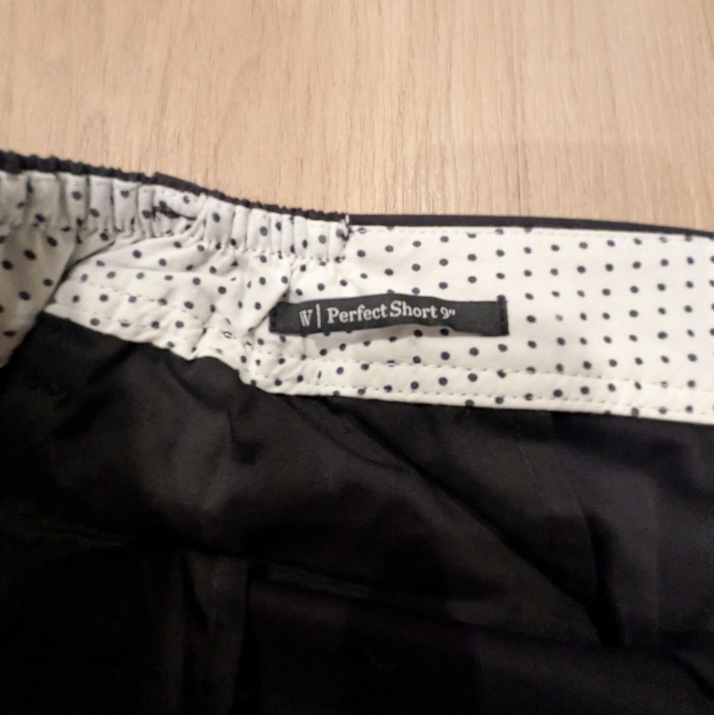 Talbots NWT Black Perfect Shorts 9" 18W - Picture 5 of 9